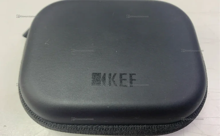 Наушники проводные KEF M200