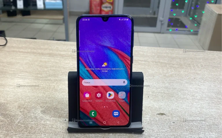 Samsung Galaxy A40 4/64 ГБ