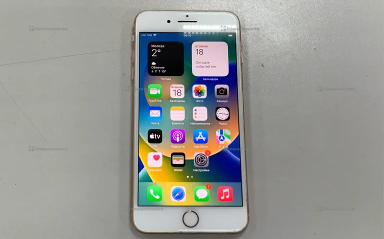 Apple iPhone 8 Plus 3/64 ГБ