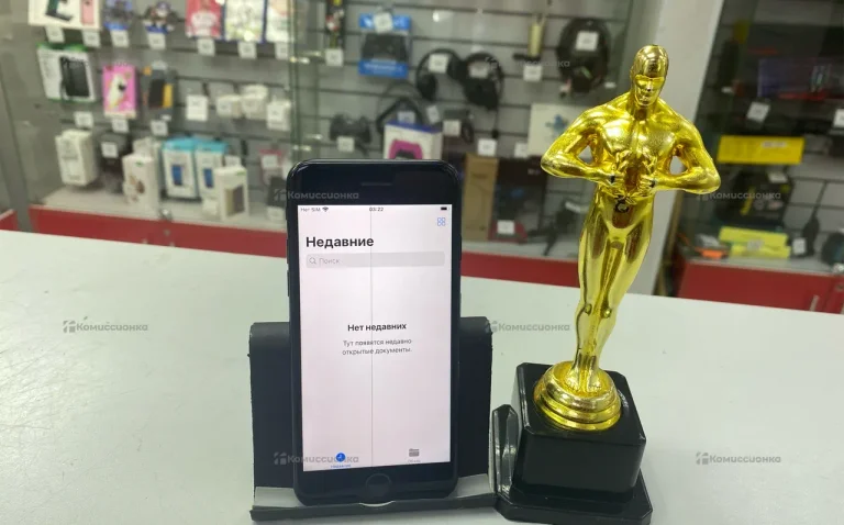 Apple iPhone 7 32 ГБ.