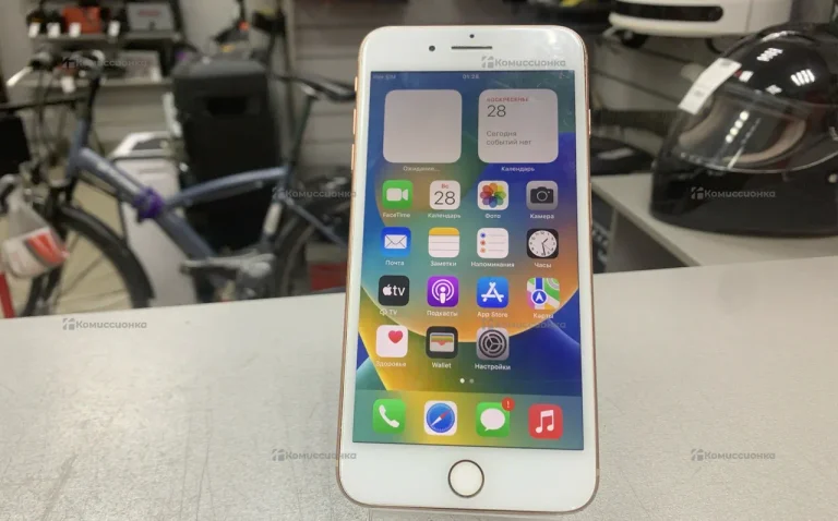 Apple iPhone 8 Plus 3/64 ГБ