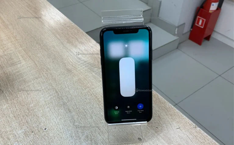 Apple iPhone XR 3/64 ГБ