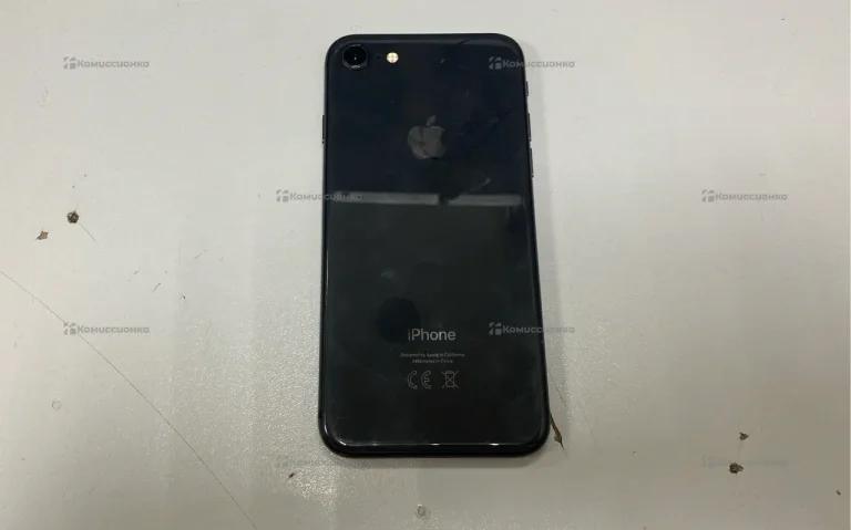Apple iPhone 8 2/64 ГБ