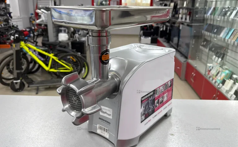 Мясорубка Redmond RMG 1203-8