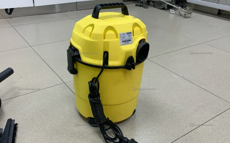 Пылесос KARCHER WD 1 Classic