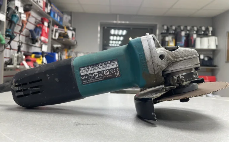 УШМ Makita 9558HNR