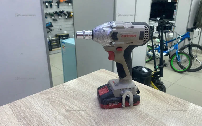 Гайковерт аккумуляторный Crown Ct22015HX