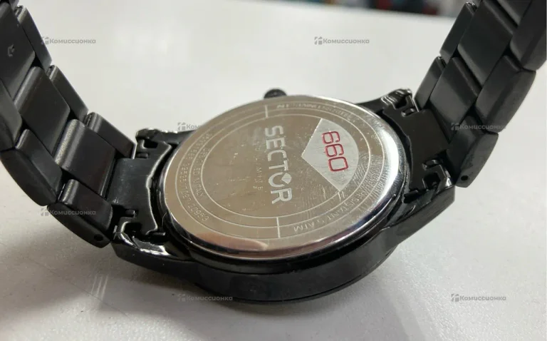 Часы  Sector no limits 660