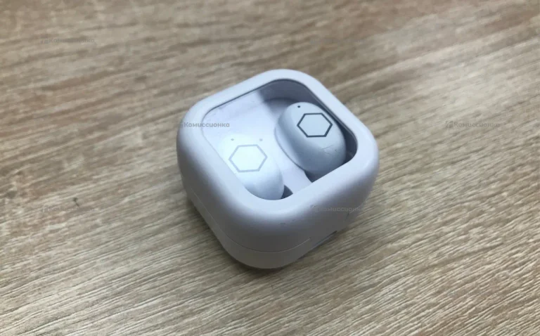 Наушники  белые