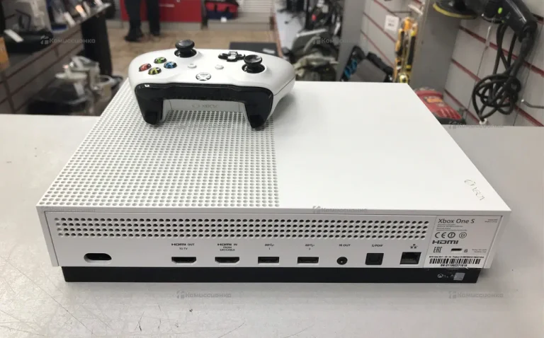 Приставка Xbox One S 500 ГБ