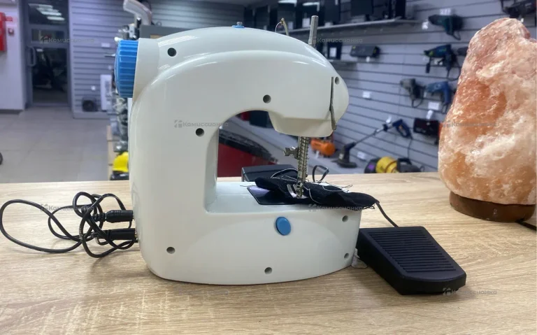 Швейная машина  excellent