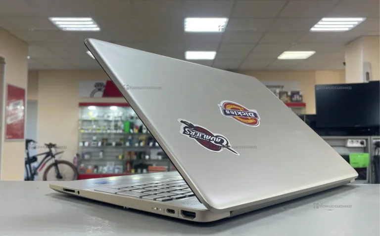 Ноутбук HP 15s-FQ2060UR