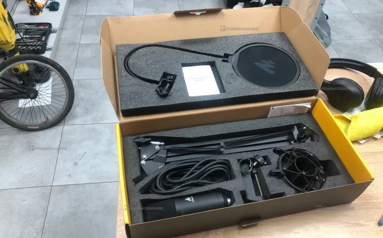Микрофон конденсаторный Maono AU-A03