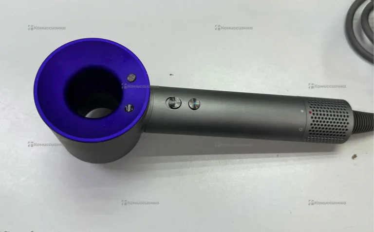 Фен Dyson реплика