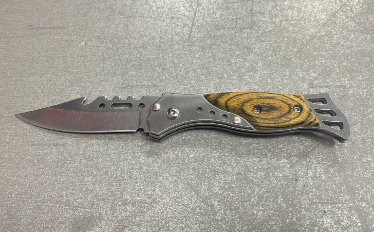 Нож раскладной