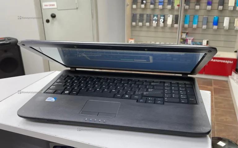 Ноутбук  Samsung NP-R530