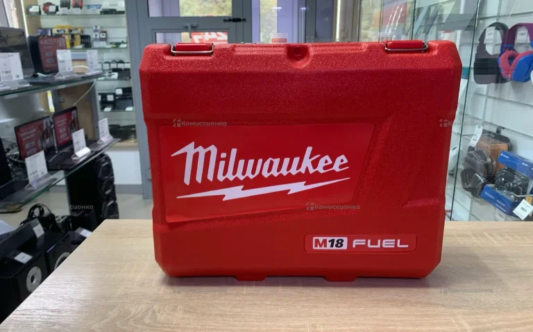 Аккумуляторная УШМ Milwaukee M18 FSAG100XB