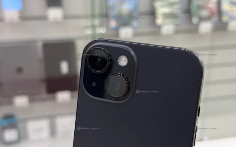 Apple iPhone 15 6/256 ГБ