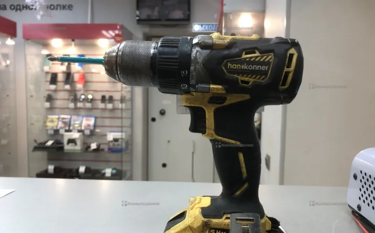 шуруповерт HANKONNER HCD1865bl