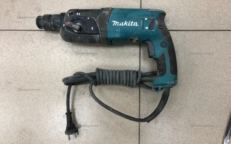 Перфоратор makita HR2470 (2025г)