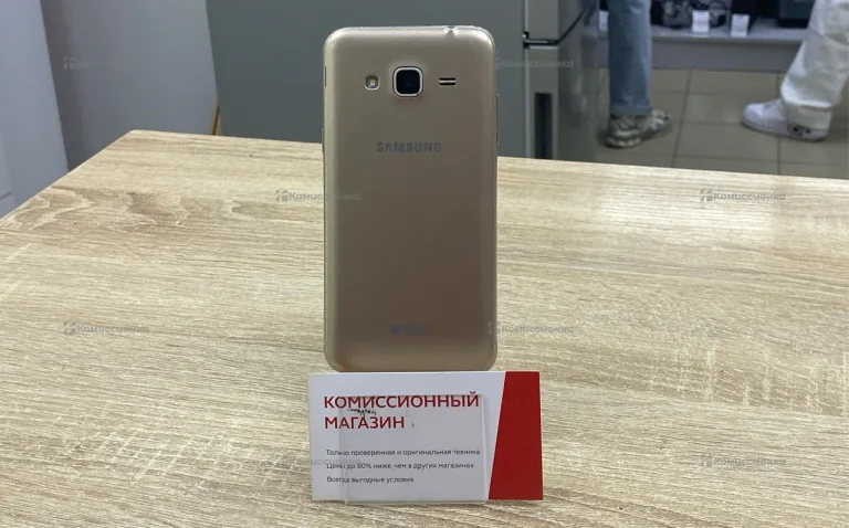 Samsung Galaxy J3 2/16Gb (2017)