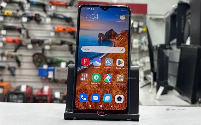 Xiaomi Redmi 8 3/32 ГБ