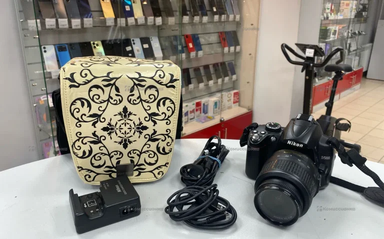 Фотоаппарат  Nikon D5000