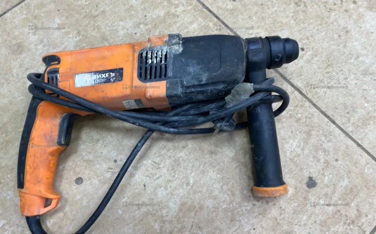Перфоратор ВИХРЬ П-750