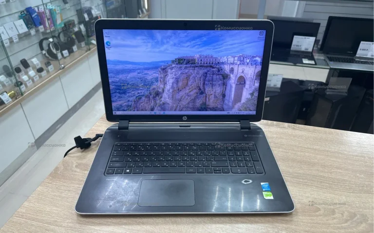 Ноутбук HP Pavilion 17-f152nr