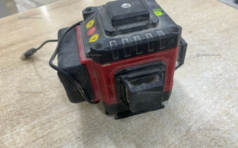 Лазерный уровень elitech