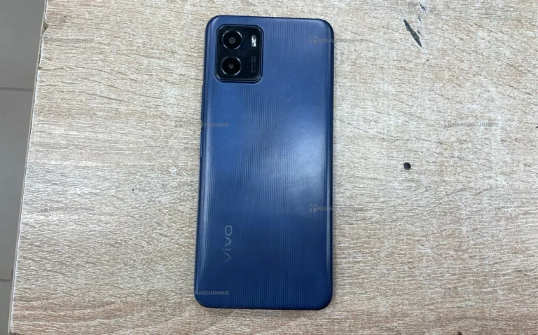 Смартфон Vivo Y15S