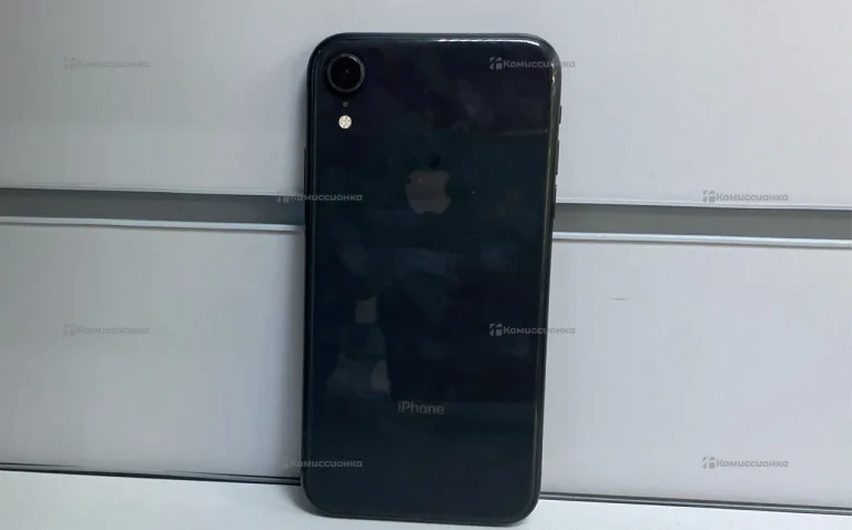 Apple iPhone XR 3/64 ГБ