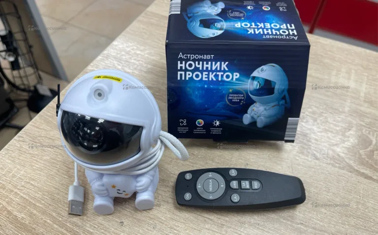 Ночник астронавт