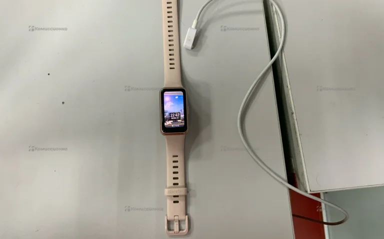 Часы  Huawei Band 7