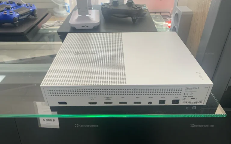 Приставка Xbox One S 500 ГБ