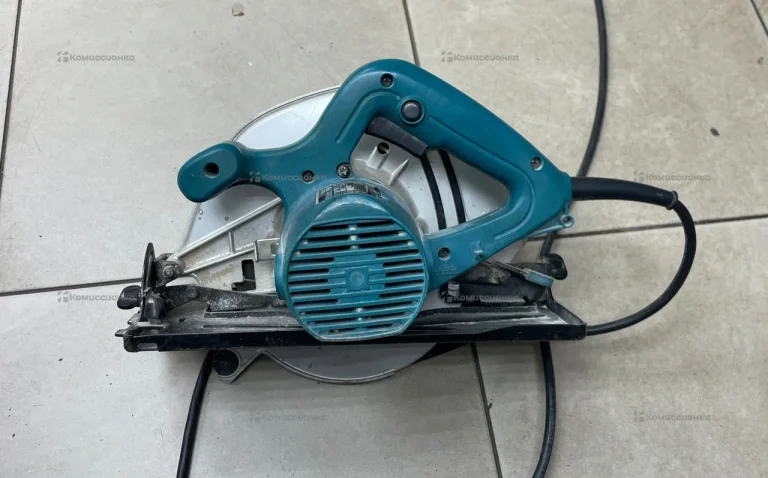 Дисковая пила makita 5704R