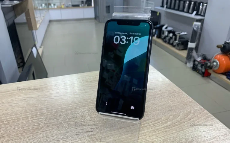 Apple iPhone 11 4/64 ГБ