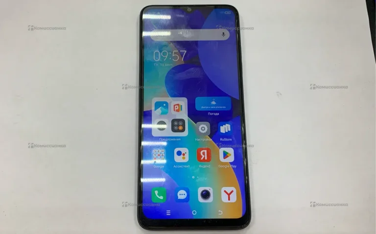 Tecno Spark 10 8/128 ГБ