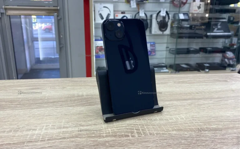 Apple iPhone 13 4/128 ГБ