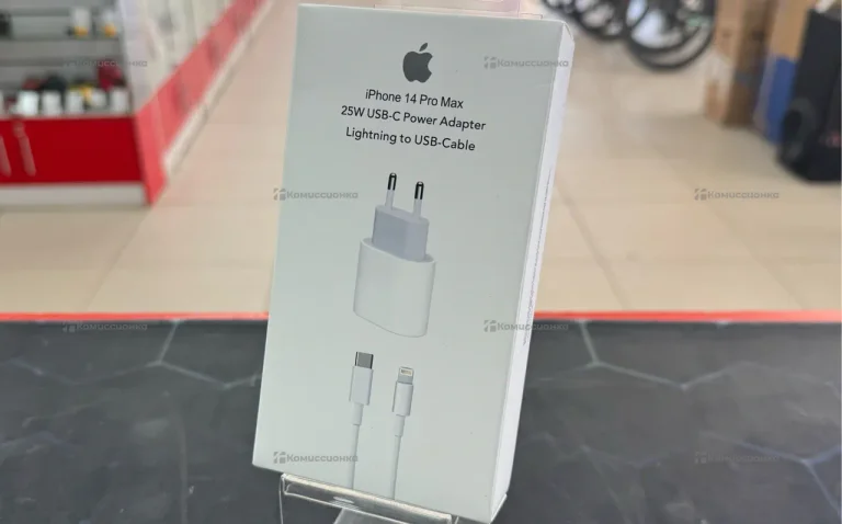 Блок с проводом IPhone