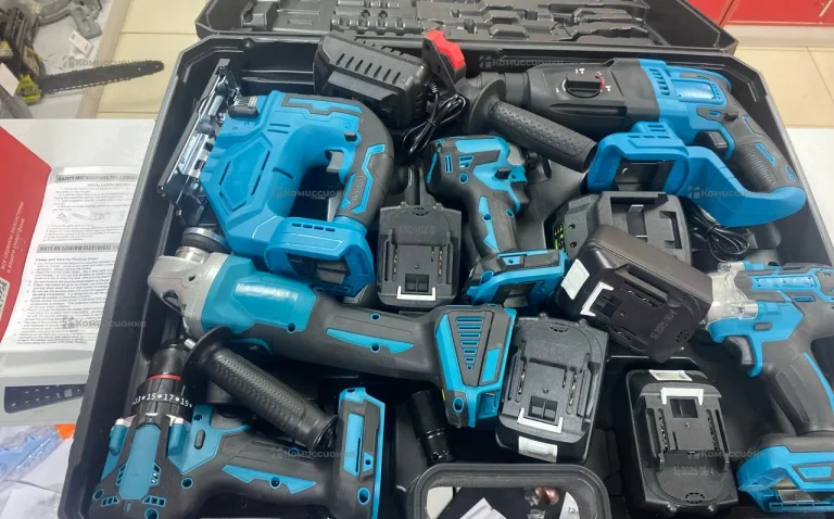 Набор 6в1 Makita (4АКБ)