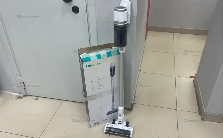 Вертикальный пылесос Hisense HVC6134W