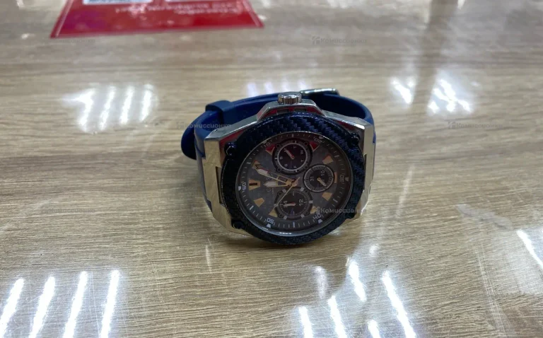 Часы guess w1049g1
