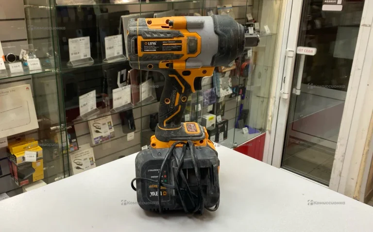 Аккумуляторный гайковерт LY-A1520