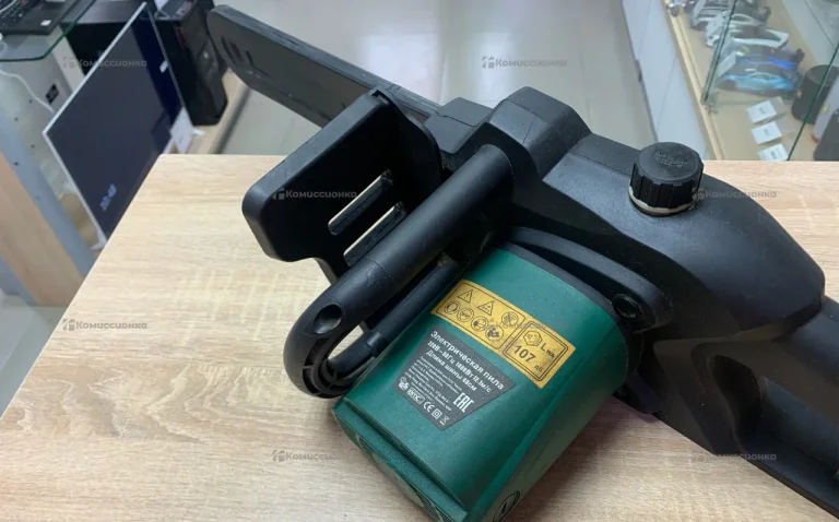 Электрическая пила 1400Вт