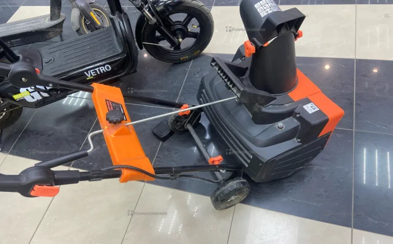 Снегоуборщик электрический Carver STE 2346