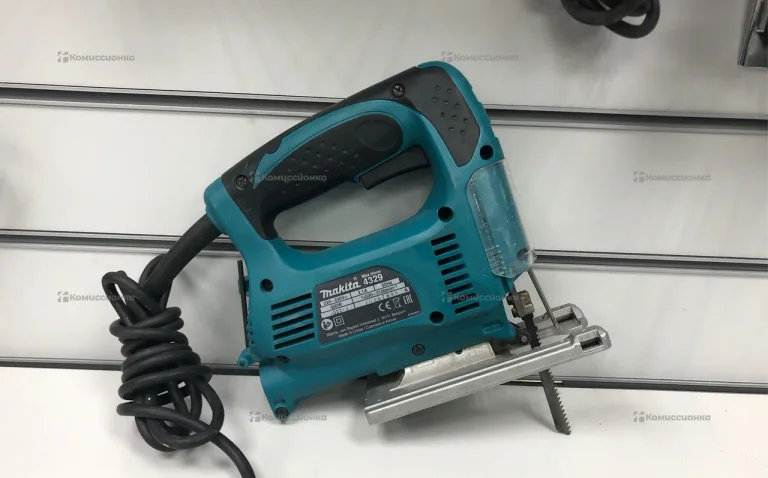 Электролобзик makita 4329