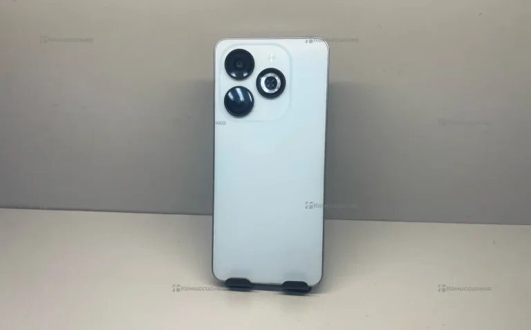 Infinix Smart 8 4/128 ГБ