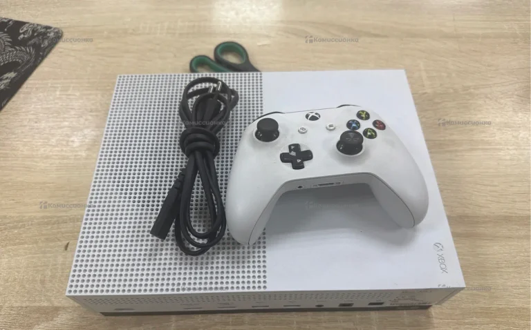 Приставка Xbox One S 500 ГБ
