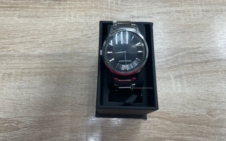 Часы  emporio Armani